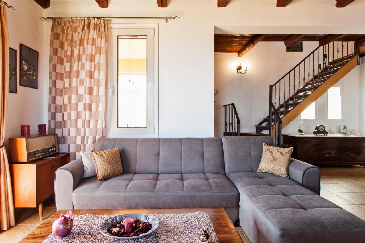 Panorama Traditional House With Private Pool Rodhiá 外观 照片
